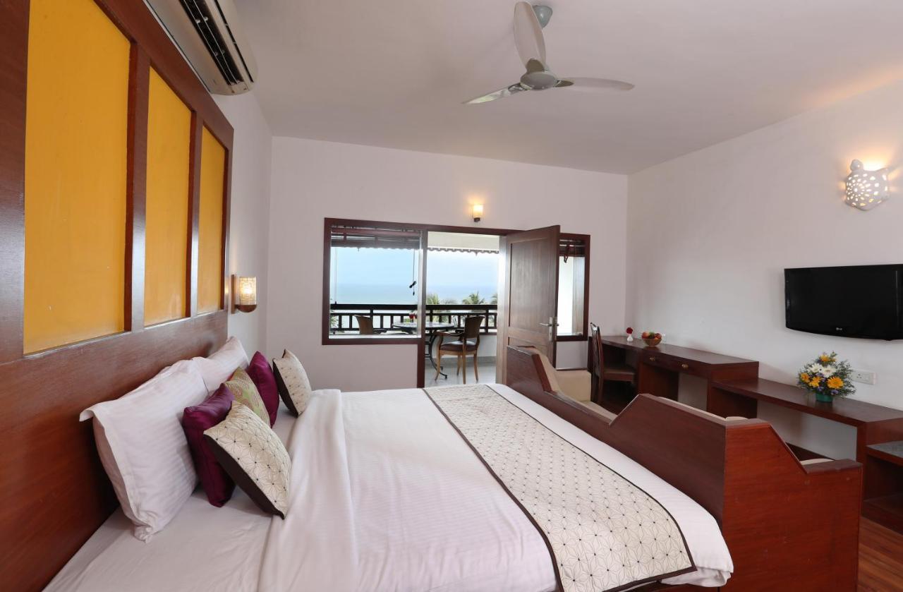 Getaway Beach Resort Kovalam Exteriör bild