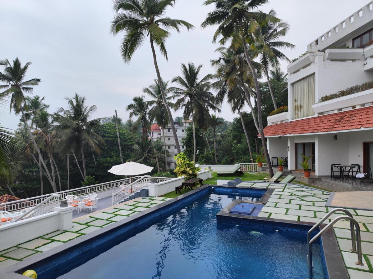 Getaway Beach Resort Kovalam Exteriör bild