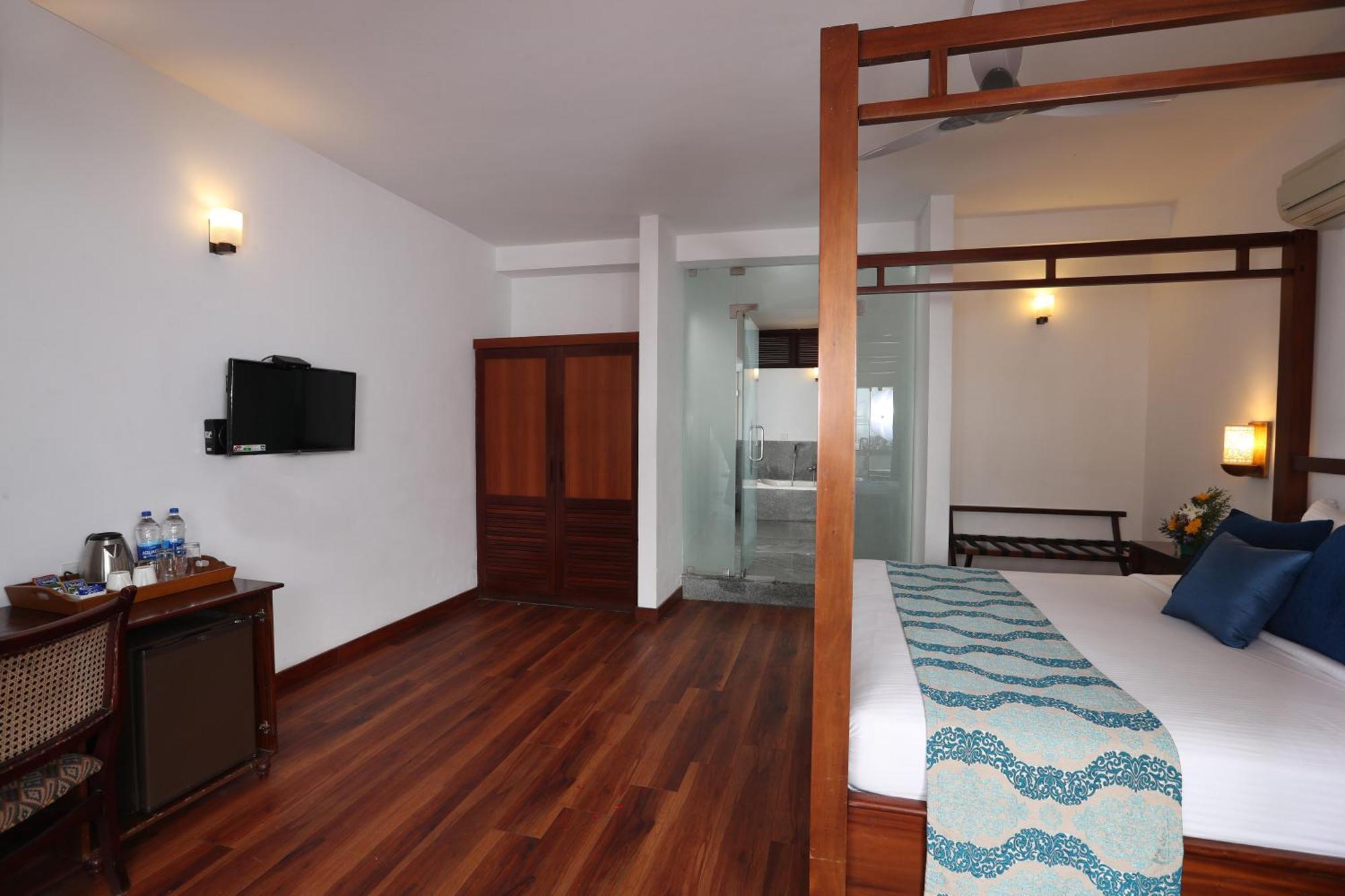 Getaway Beach Resort Kovalam Rum bild